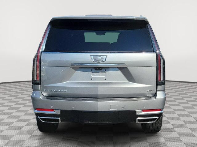 Used 2026 Cadillac Escalade Luxury w/ LPO, Radiant Package AWD/4WD image 5