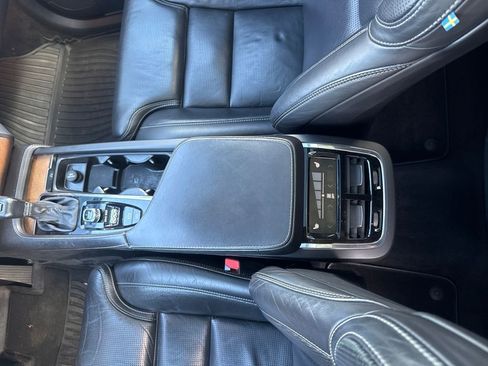 Used 2016 Volvo XC90 T6 Inscription w/ Vision Package image 27