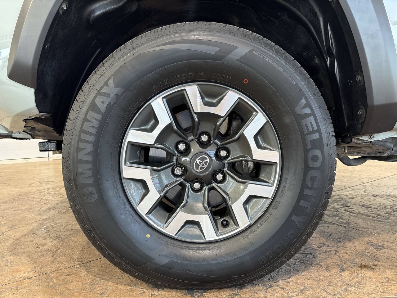 Used 2023 Toyota Tacoma TRD Off-Road w/ Technology Package RWD image 10