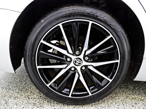 Used 2021 Toyota Camry SE image 20