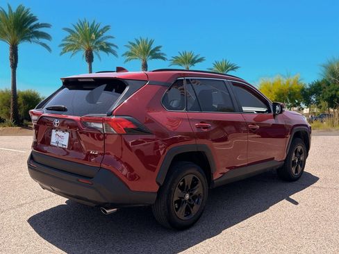 Used 2025 Toyota RAV4 XLE FWD image 6