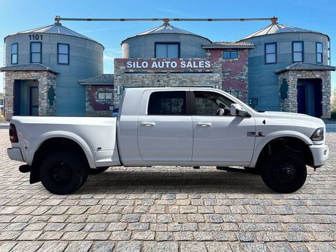 Used 2014 RAM 3500 Laramie Longhorn image 6