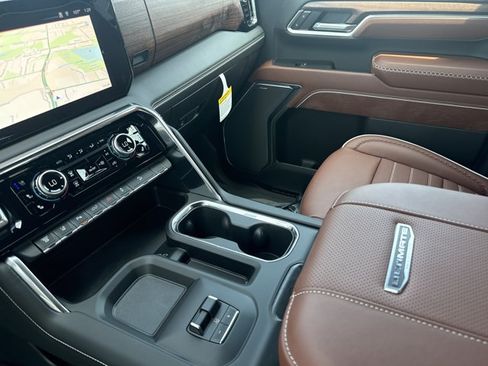 New 2026 GMC Sierra 2500 Denali Ultimate AWD/4WD image 22
