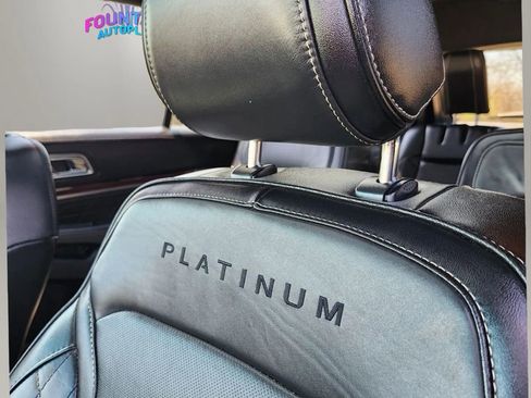Used 2017 Ford Explorer Platinum image 13