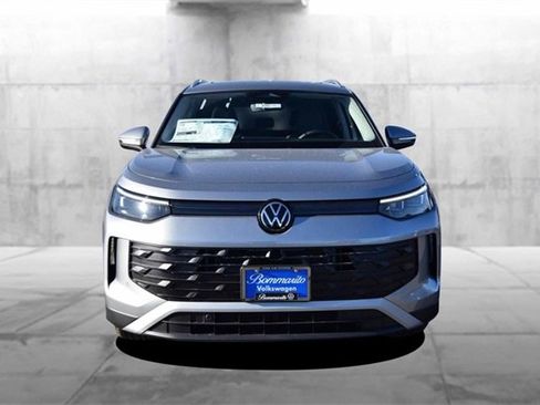 New 2026 Volkswagen Tiguan SE image 4