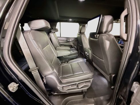 Used 2021 GMC Yukon Denali w/ Denali Premium Package AWD/4WD image 27