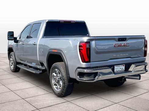 Used 2025 GMC Sierra 2500 SLT AWD/4WD image 15