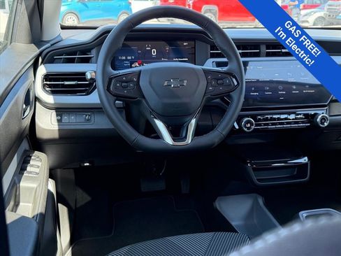 New 2027 Chevrolet Bolt LT w/ Comfort Package FWD image 7