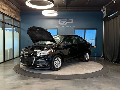 Used 2019 Chevrolet Sonic LT FWD image 24