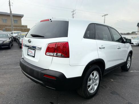 Used 2013 Kia Sorento LX FWD image 4