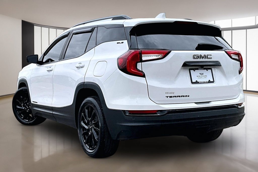Used 2023 GMC Terrain SLE w/ Driver Convenience Package FWD image 12