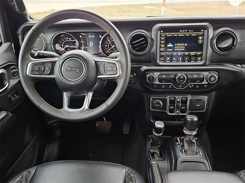 Certified 2023 Jeep Gladiator Overland image 19