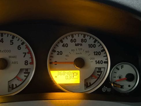 Used 2017 Nissan Frontier PRO-4X w/ Pro-4x Luxury Package image 15