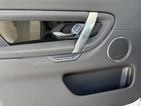 New 2025 Land Rover Discovery Sport S image 11