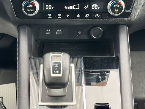 Used 2022 Mitsubishi Outlander SE image 21