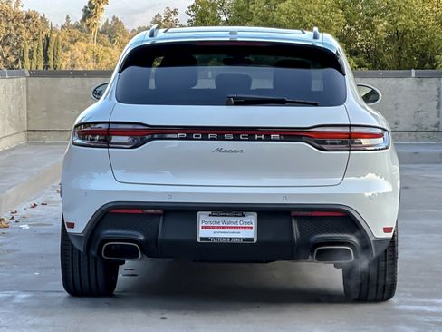 Used 2025 Porsche Macan image 7