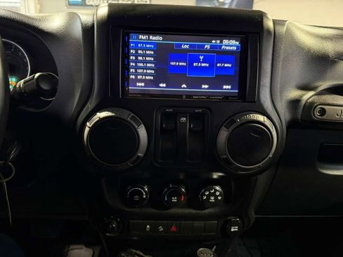 Used 2013 Jeep Wrangler Sport image 15