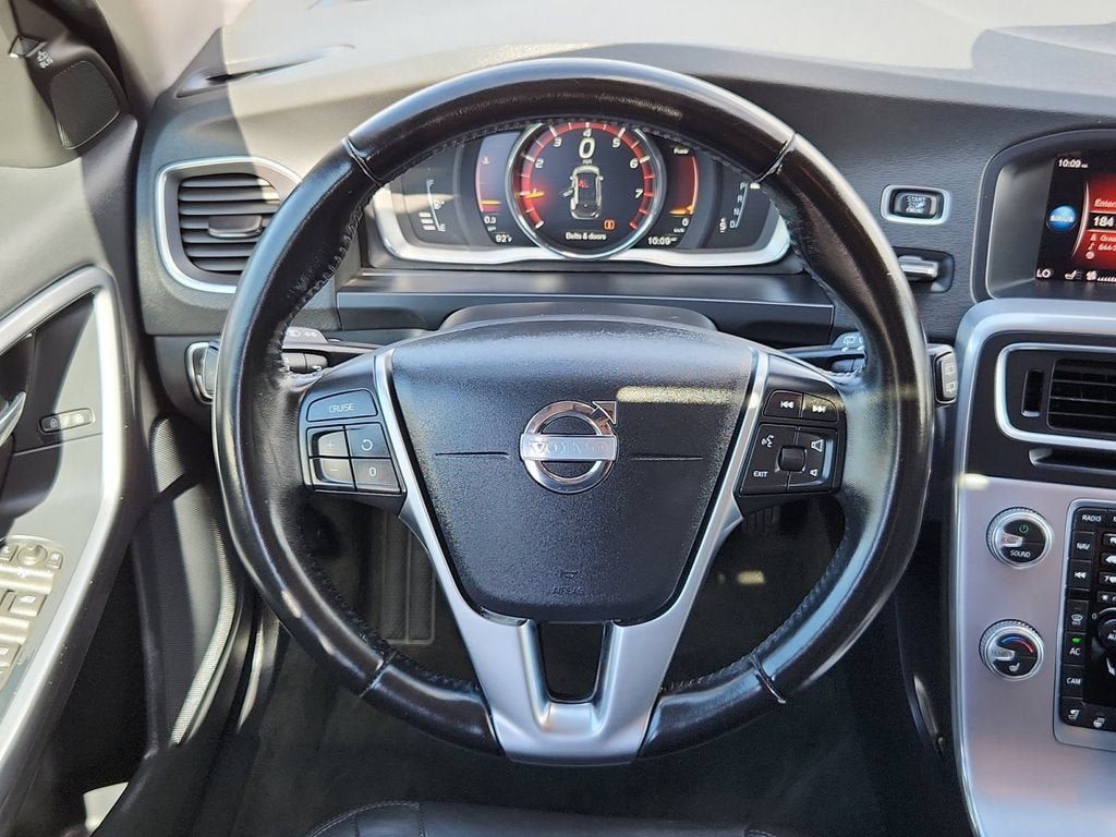 Used 2018 Volvo V60 T5 Cross Country AWD/4WD image 12