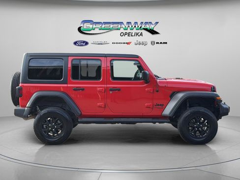 Used 2020 Jeep Wrangler Unlimited Sport image 2