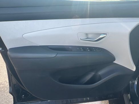 Certified 2025 Hyundai Tucson SEL AWD/4WD image 12