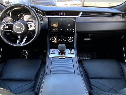 Used 2023 Jaguar F-PACE S image 15