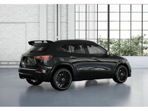 New 2025 Mercedes-Benz GLA 35 AMG 4MATIC image 30