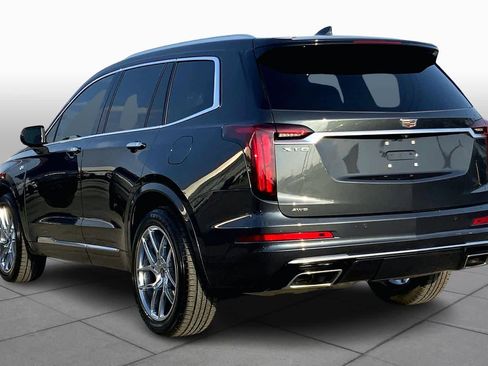 Used 2023 Cadillac XT6 Premium Luxury image 12