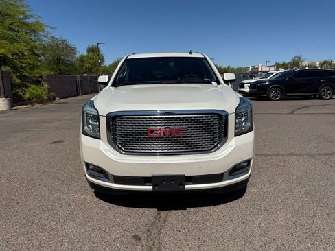 Used 2015 GMC Yukon Denali w/ Touring Package AWD/4WD image 2