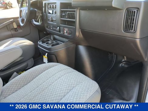 New 2026 GMC Savana 3500 RWD image 18