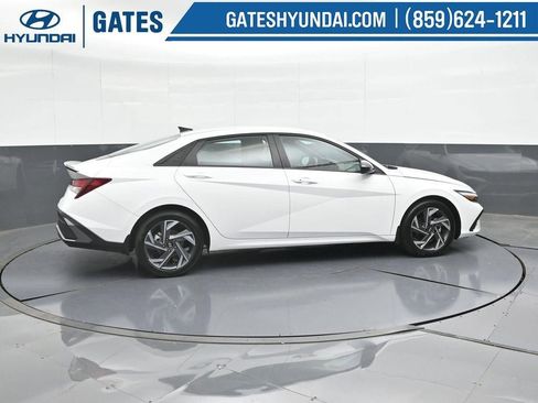 New 2025 Hyundai Elantra Sport image 3