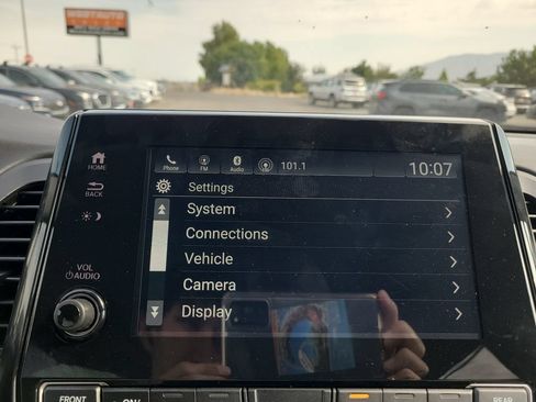 Used 2023 Honda Odyssey EX-L image 21