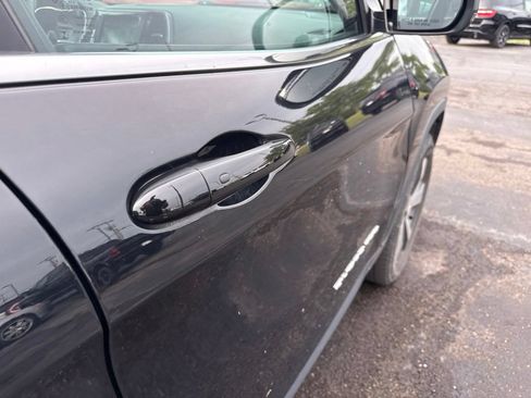 Used 2019 Jeep Cherokee Limited AWD/4WD image 24