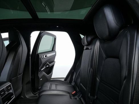 Certified 2021 Porsche Cayenne Turbo S image 21