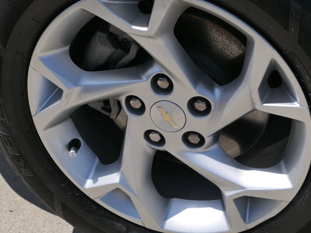 Used 2024 Chevrolet Trax LS w/ LS Convenience Package FWD image 8