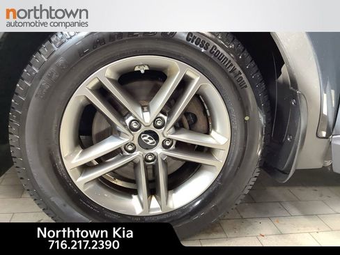 Used 2018 Hyundai Santa Fe Sport image 23