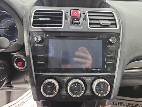 Used 2017 Subaru Forester 2.5i Touring w/ Popular Package #2 image 19