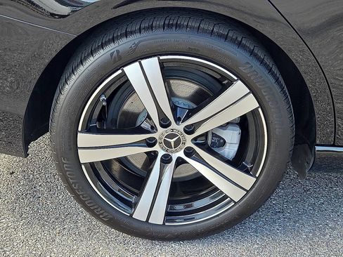 Used 2024 Mercedes-Benz C 300 4MATIC Sedan image 7