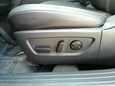 Used 2026 MAZDA CX-50 AWD 2.5 S w/ Preferred Pkg image 17