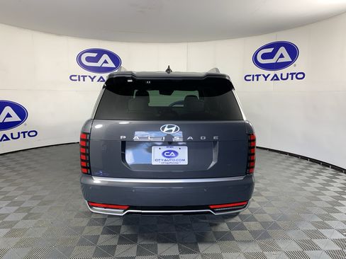 Used 2026 Hyundai Palisade Calligraphy FWD image 4