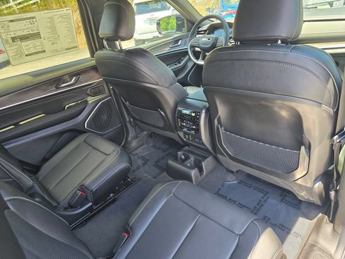 New 2026 Jeep Grand Cherokee L Limited AWD/4WD image 28