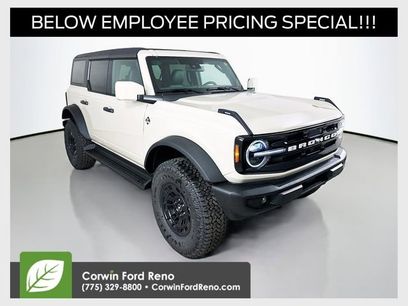New 2026 Ford Bronco Outer Banks w/ Sasquatch Package
