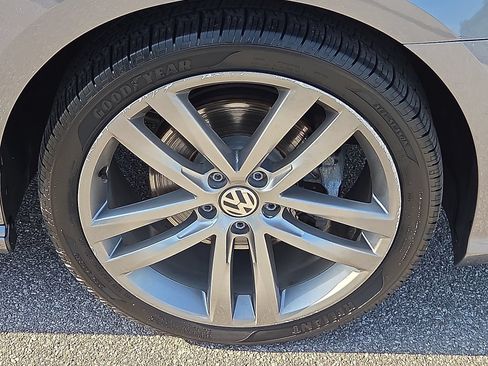 Used 2017 Volkswagen Passat 1.8T R-Line FWD image 7