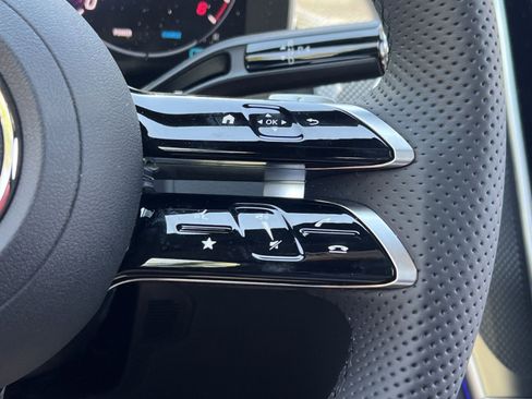 New 2026 Mercedes-Benz GLC 300 4MATIC image 37