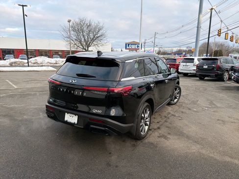 Certified 2025 INFINITI QX60 Luxe image 3