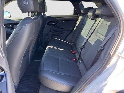 Used 2026 Land Rover Range Rover Evoque Dynamic SE AWD/4WD image 18