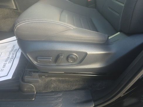 Used 2024 Toyota Tacoma TRD Sport w/ TRD Sport Upgrade Package image 17