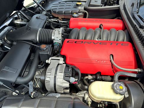 Used 2001 Chevrolet Corvette Z06 w/ Memory Pkg image 13