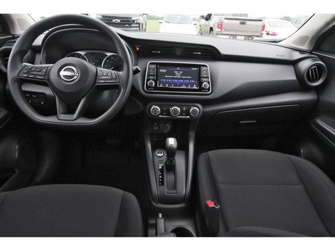 Certified 2025 Nissan Kicks Play S FWD image 11