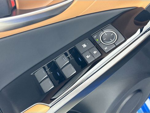 Used 2021 Lexus IS 300 w/ Accessory Package image 17