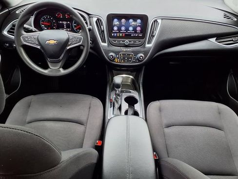Used 2023 Chevrolet Malibu LT image 9